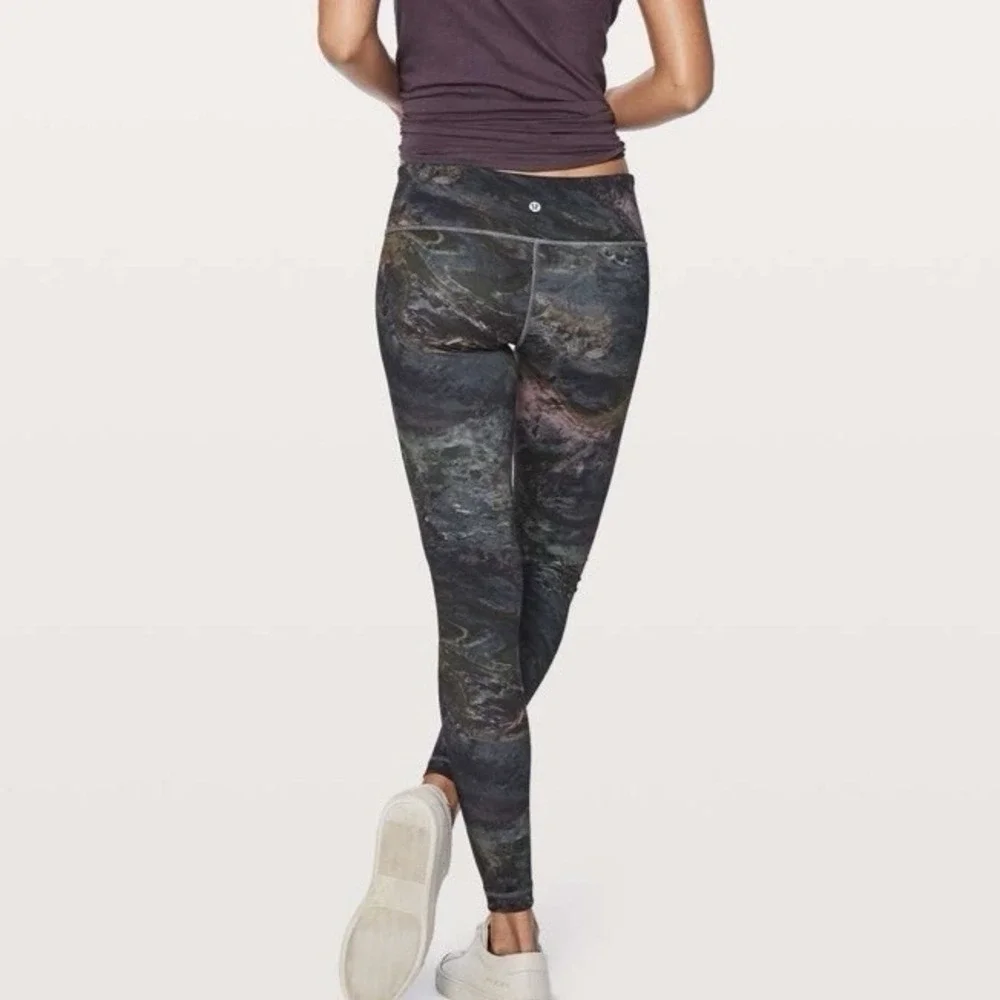 lululemon athletica these no